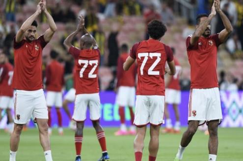 بينهم 3 مفتوحة.. 14 قناة تعلن نقل مباراة الأهلي وأوراوا في مونديال الأندية (ترددات)